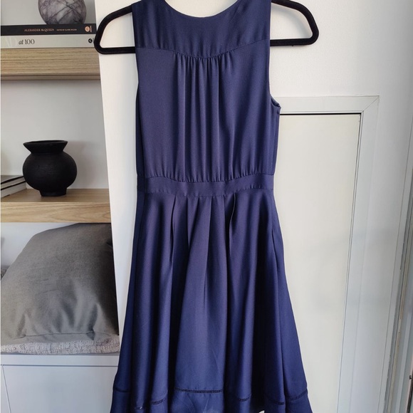 Banana Republic Fit and Flare dress - Picture 2 of 4